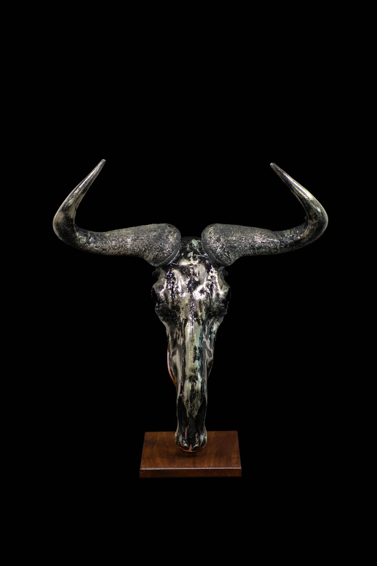 Wildebeest Nickel Desktop 1 Skull Mount — Highveld Taxidermists